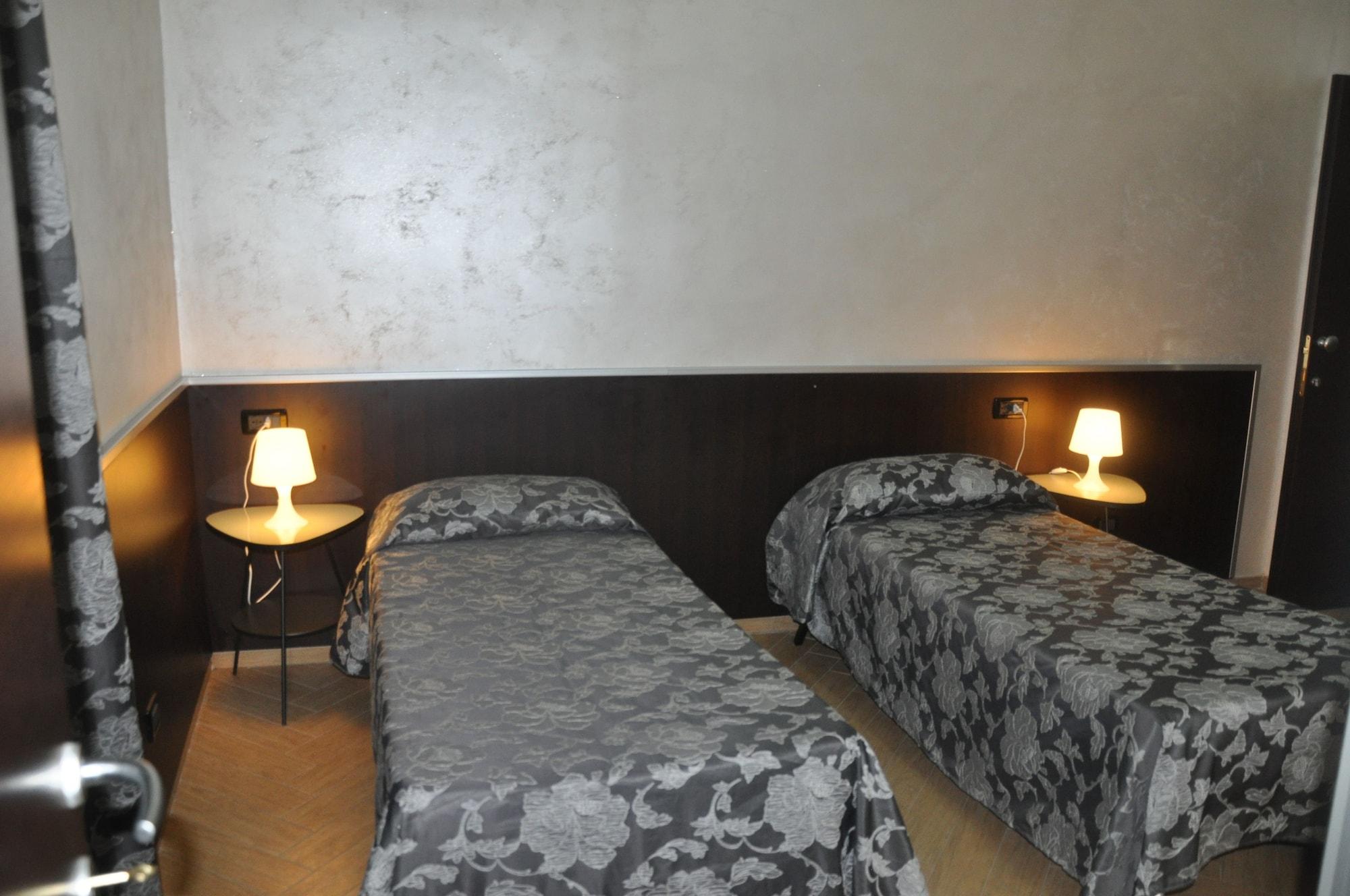 Funny Palace Hostel Ρώμη Εξωτερικό φωτογραφία