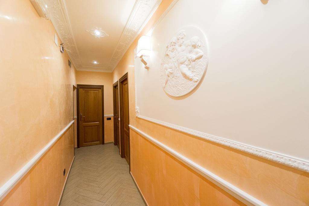 Funny Palace Hostel Ρώμη Εξωτερικό φωτογραφία