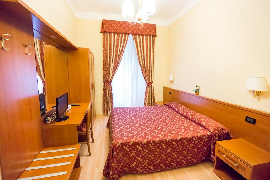 Funny Palace Hostel Ρώμη Δωμάτιο φωτογραφία